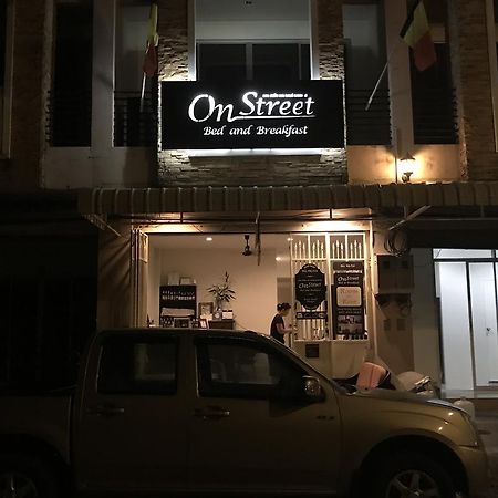 On Street Bed And Breakfast Ban Karon Exterior photo